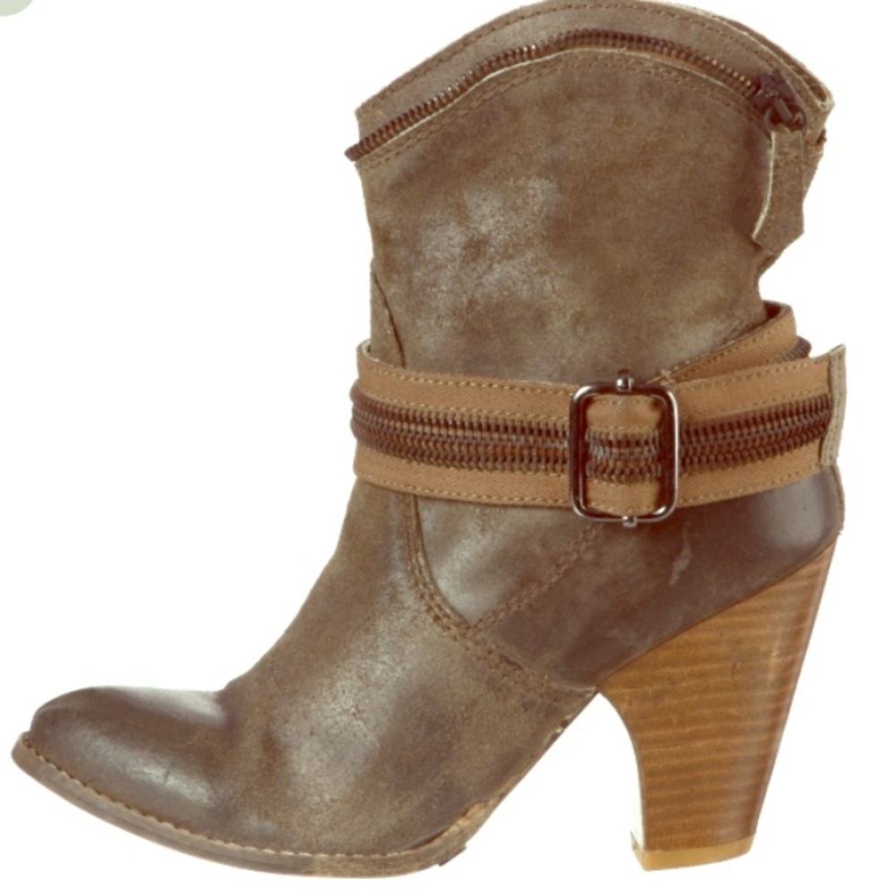 Bronx zipper and buckle bootie